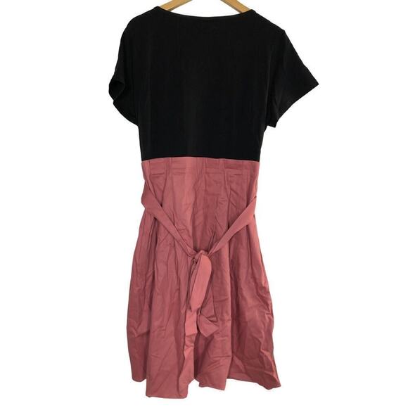 City Chic Uptown Dress Short Sleeve Paperbag Belted Colorblock Black Pink NWT 18 - Picture 4 of 8